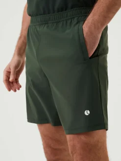 Ace 9 short
