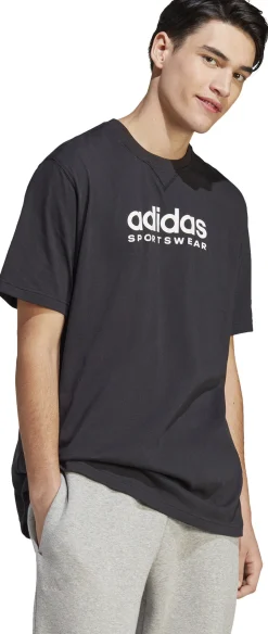 All SZN Graphic shirt