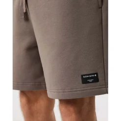 centre sweatshorts