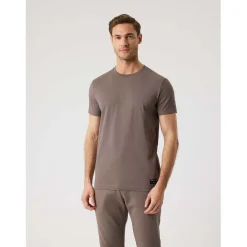 centre t-shirt