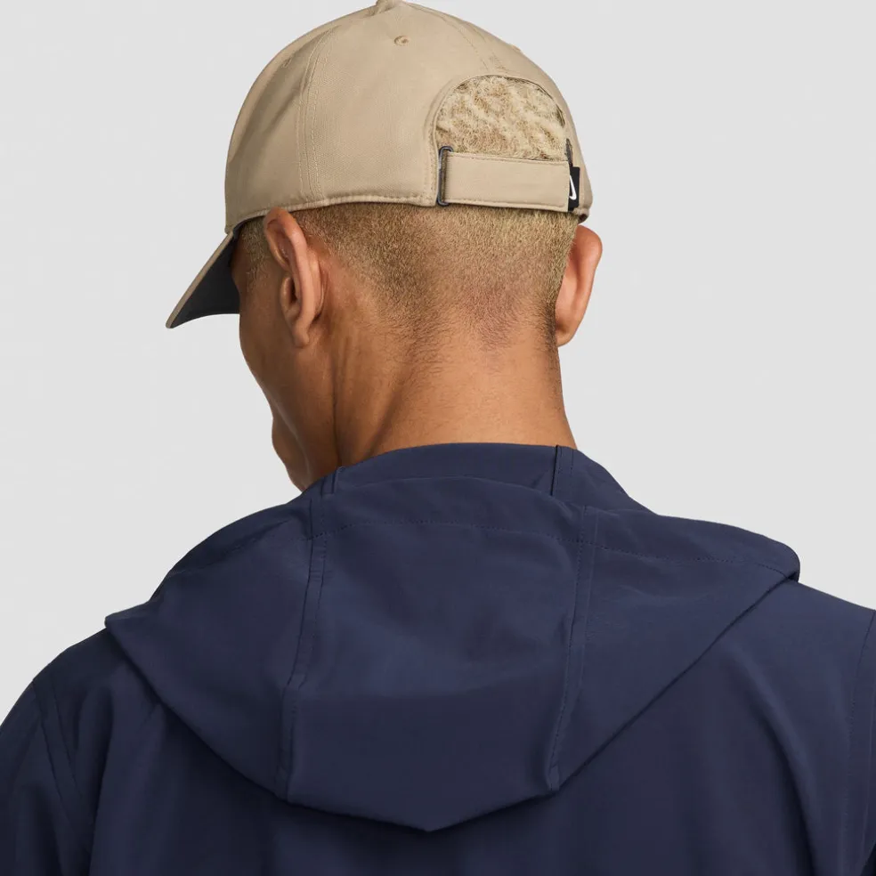 Dri-FIT Club Structured Swoosh pet