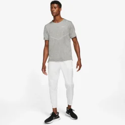 Dri-FIT Rise 365 t-shirt