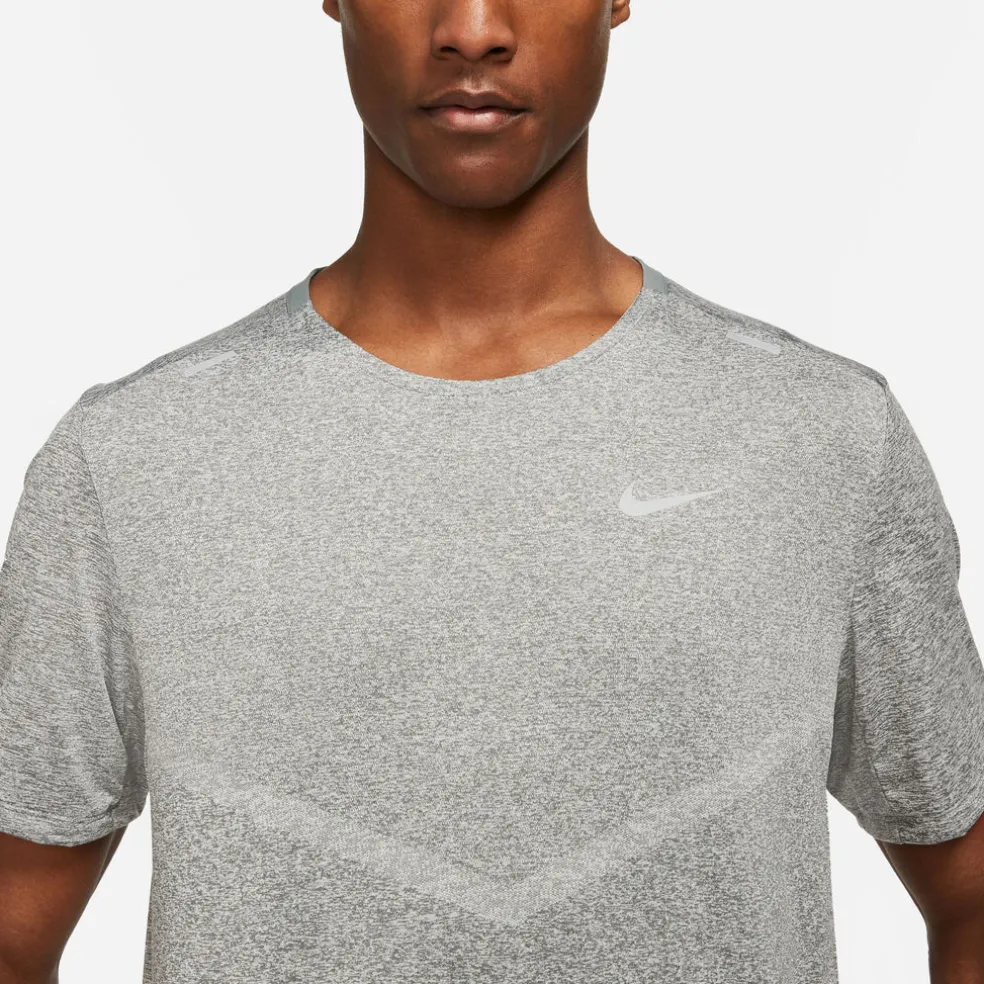 Dri-FIT Rise 365 t-shirt