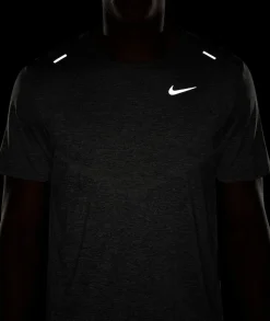 Dri-FIT Rise 365 t-shirt