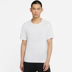 Dri-FIT Rise 365 t-shirt