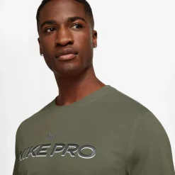 Dri-FIT shortsleeve shirt