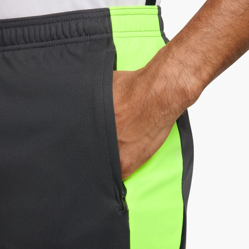 Dri-FIT Strike short