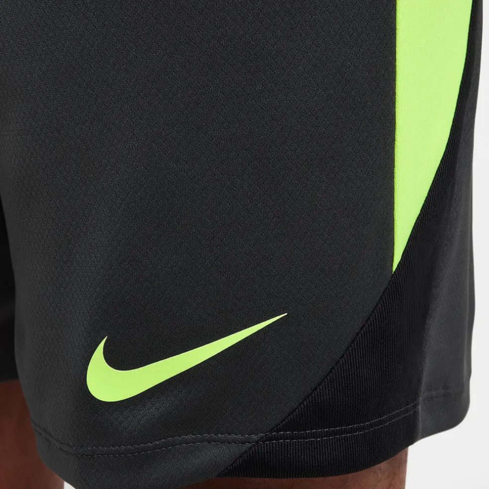 Dri-FIT Strike short