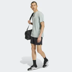 D4T Essentials T-shirt