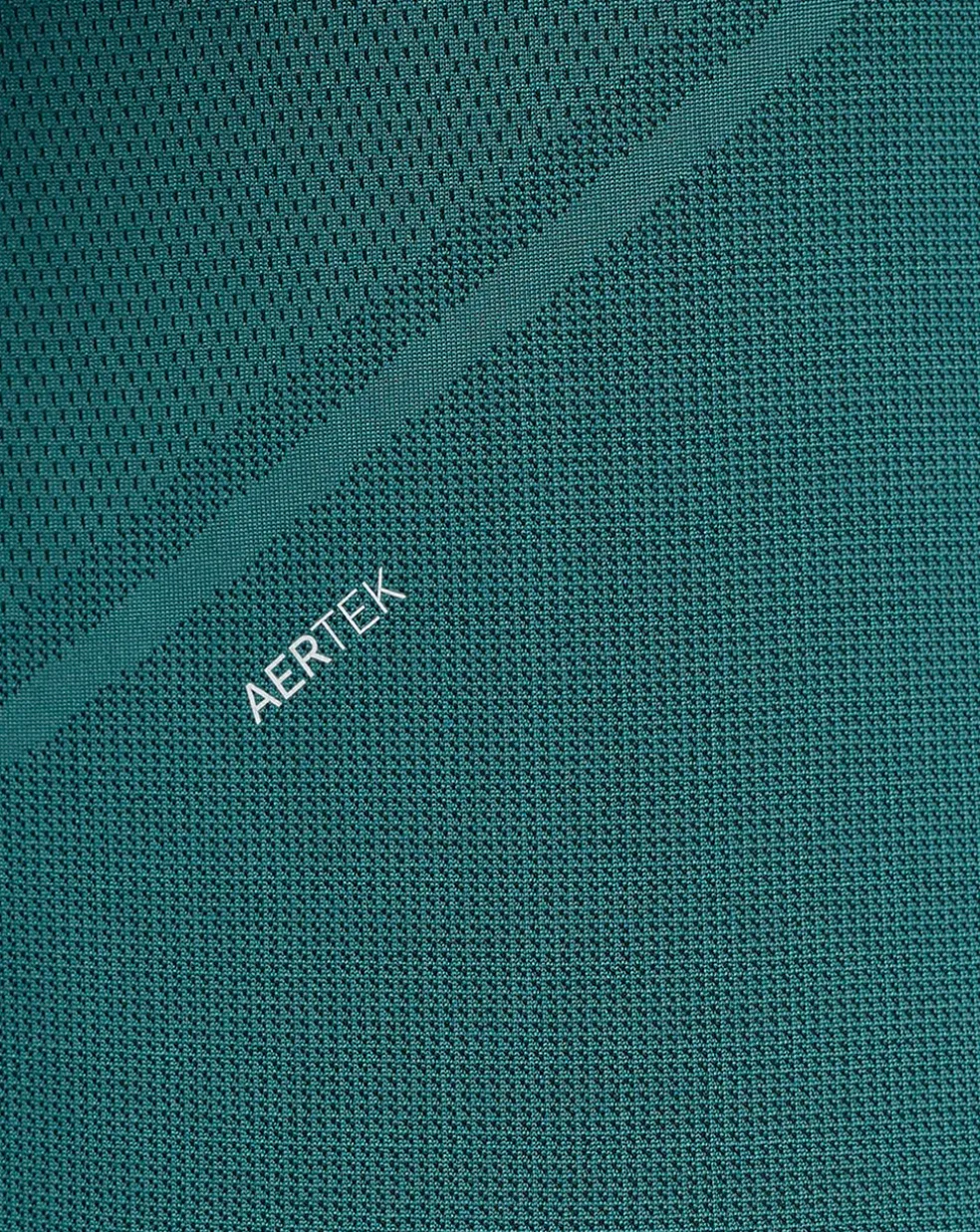 Engineered Knit 1/4 Zip top