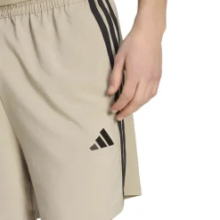 Essentials 3-Stripes Chelsea short