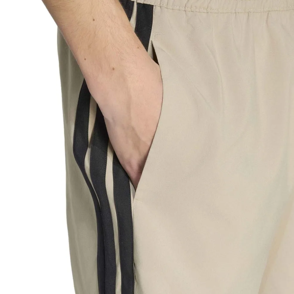 Essentials 3-Stripes Chelsea short