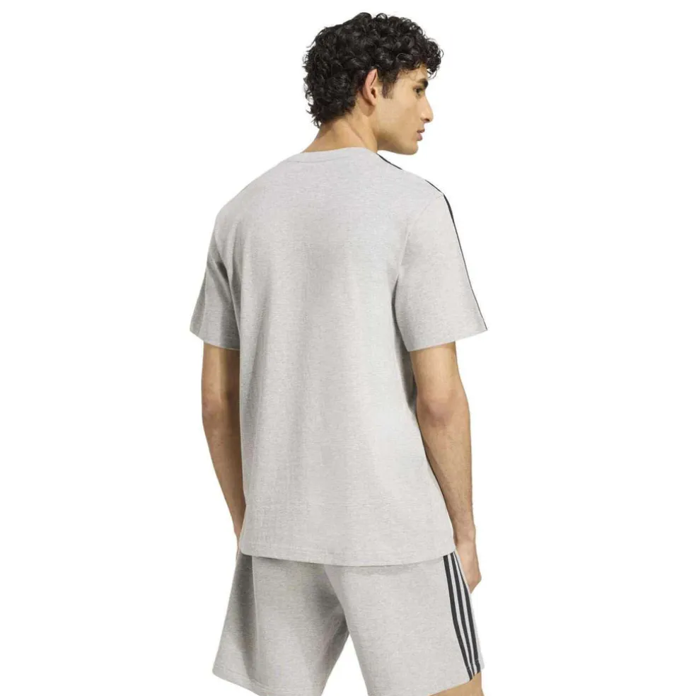 Essentials T-shirt