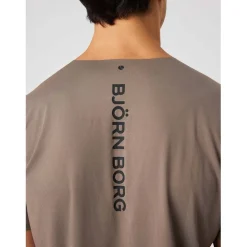 feather t-shirt