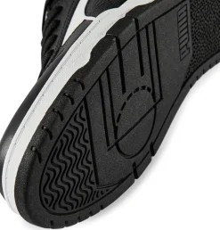 Game Low sneakers