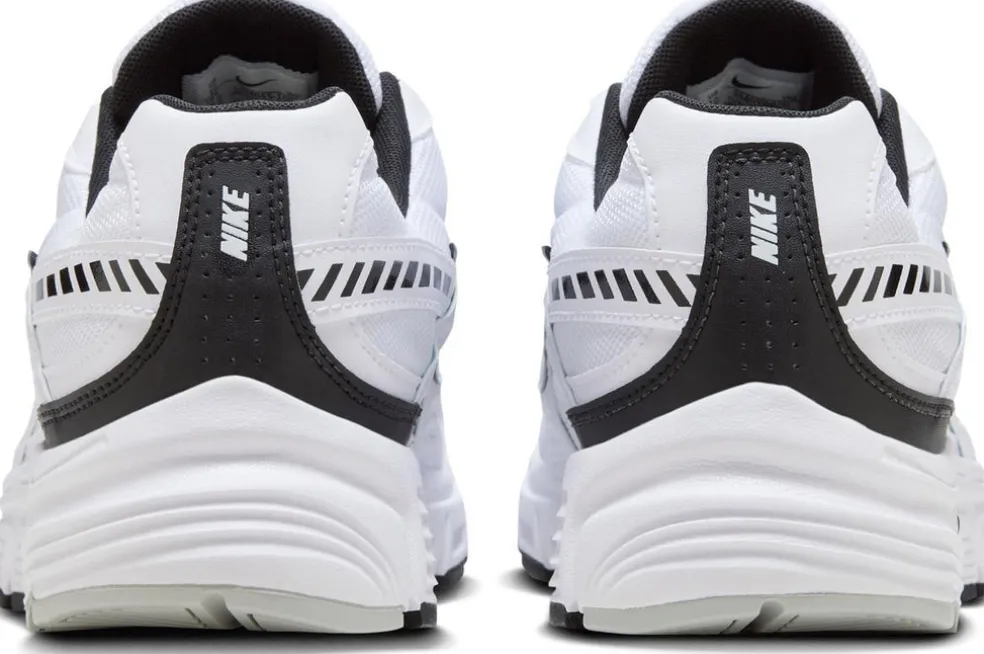initiator schoenen