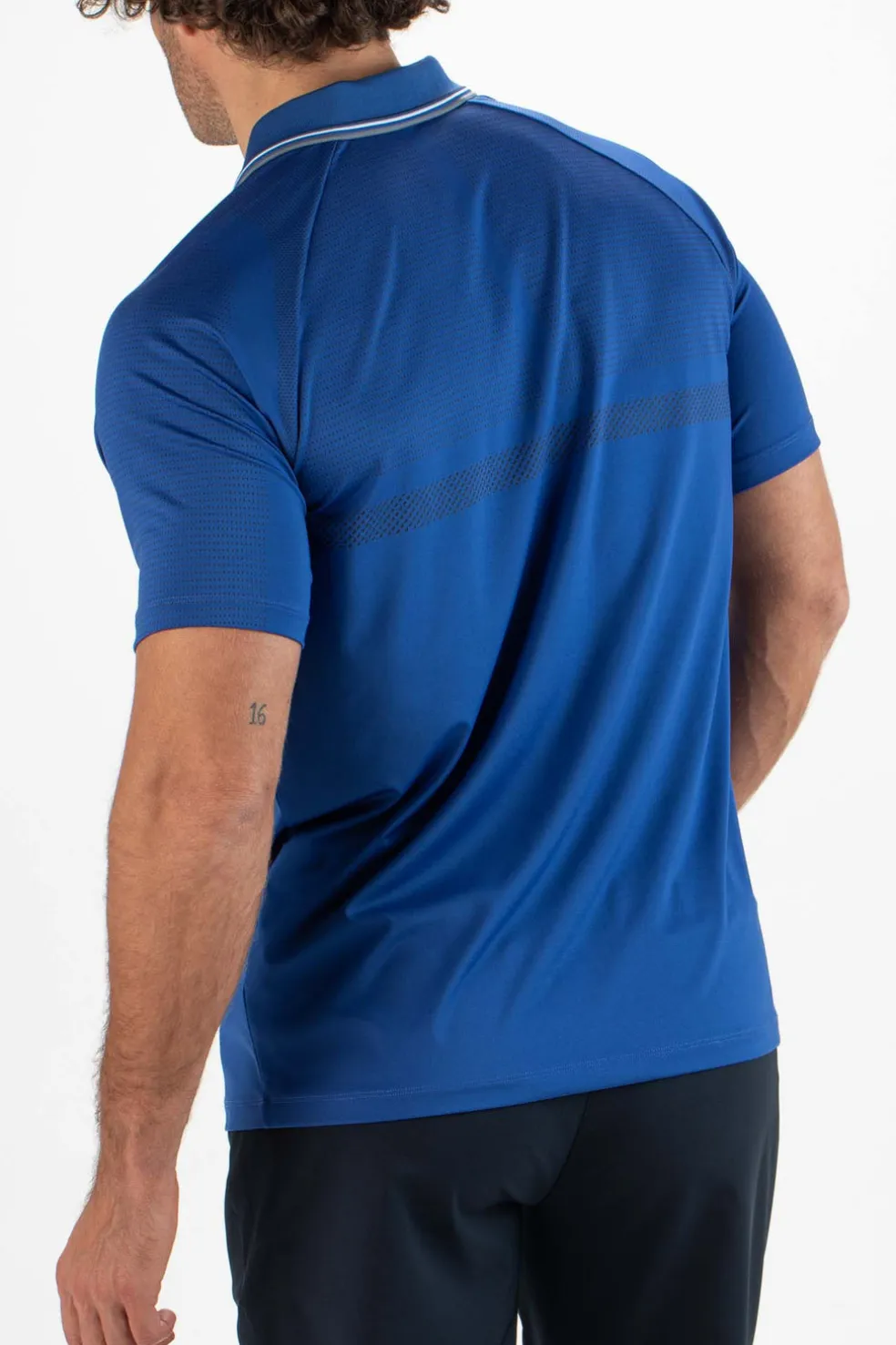 Javino tennispolo
