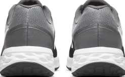 Revolution 6 hardloopschoenen