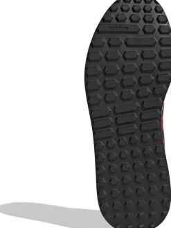 Run 84 sneakers