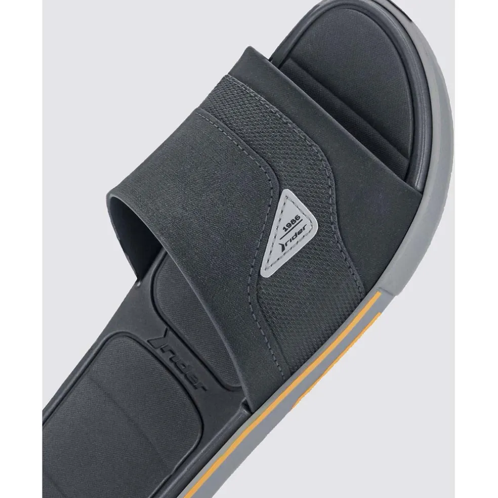 Spin slippers