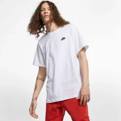 Sportswear Club T-shirt