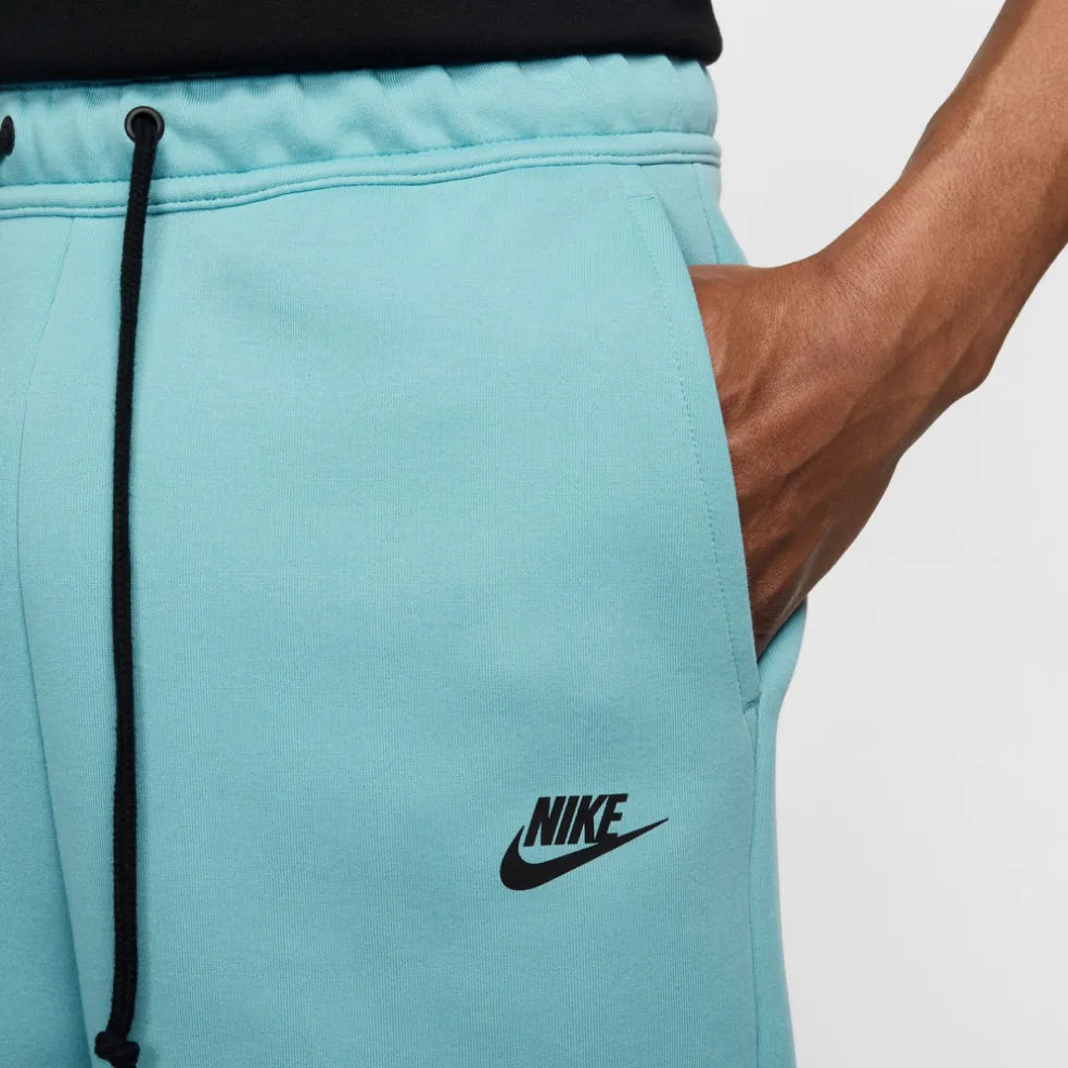 Sportswear Tech Fleece short