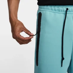 Sportswear Tech Fleece short