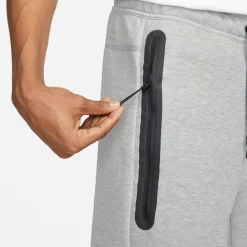 Sportswear Tech Fleece short