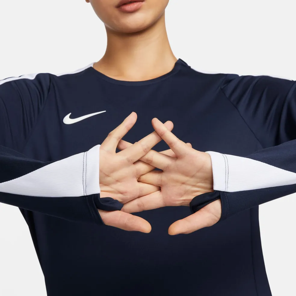 Strike longsleeve top