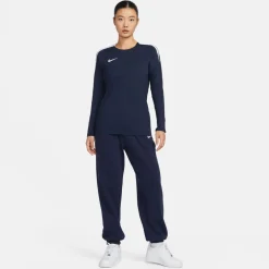 Strike longsleeve top