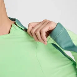 Strike longsleeve top