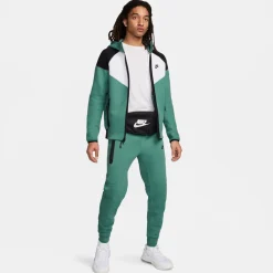 Tech Fleece broek