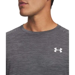 Tech Textured-shirt