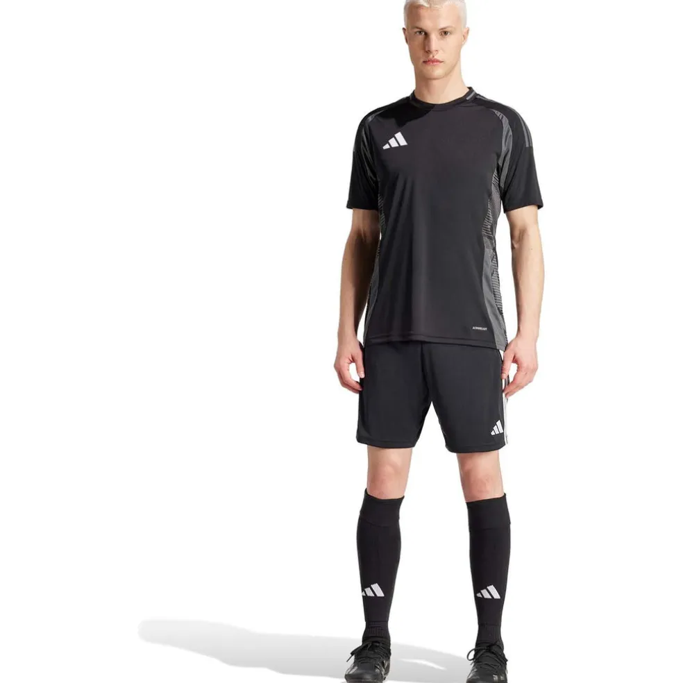 Tiro 24 Short