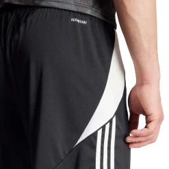 Tiro 24 Short