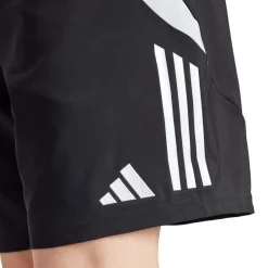 Tiro 24 Short
