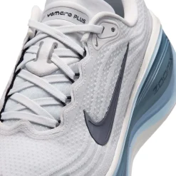 Vomero Plus Hardloopschoenen