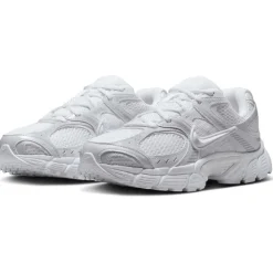 v5 rnr sneakers