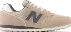 373v2 sneakers