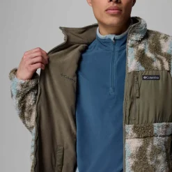 winter pass reversible fleece vest