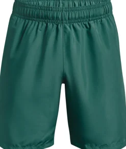 Woven Graphic short